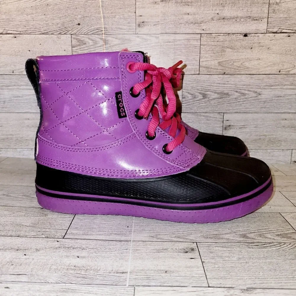 Crocs Dahlia and black allcast duck waterproof boots. ^